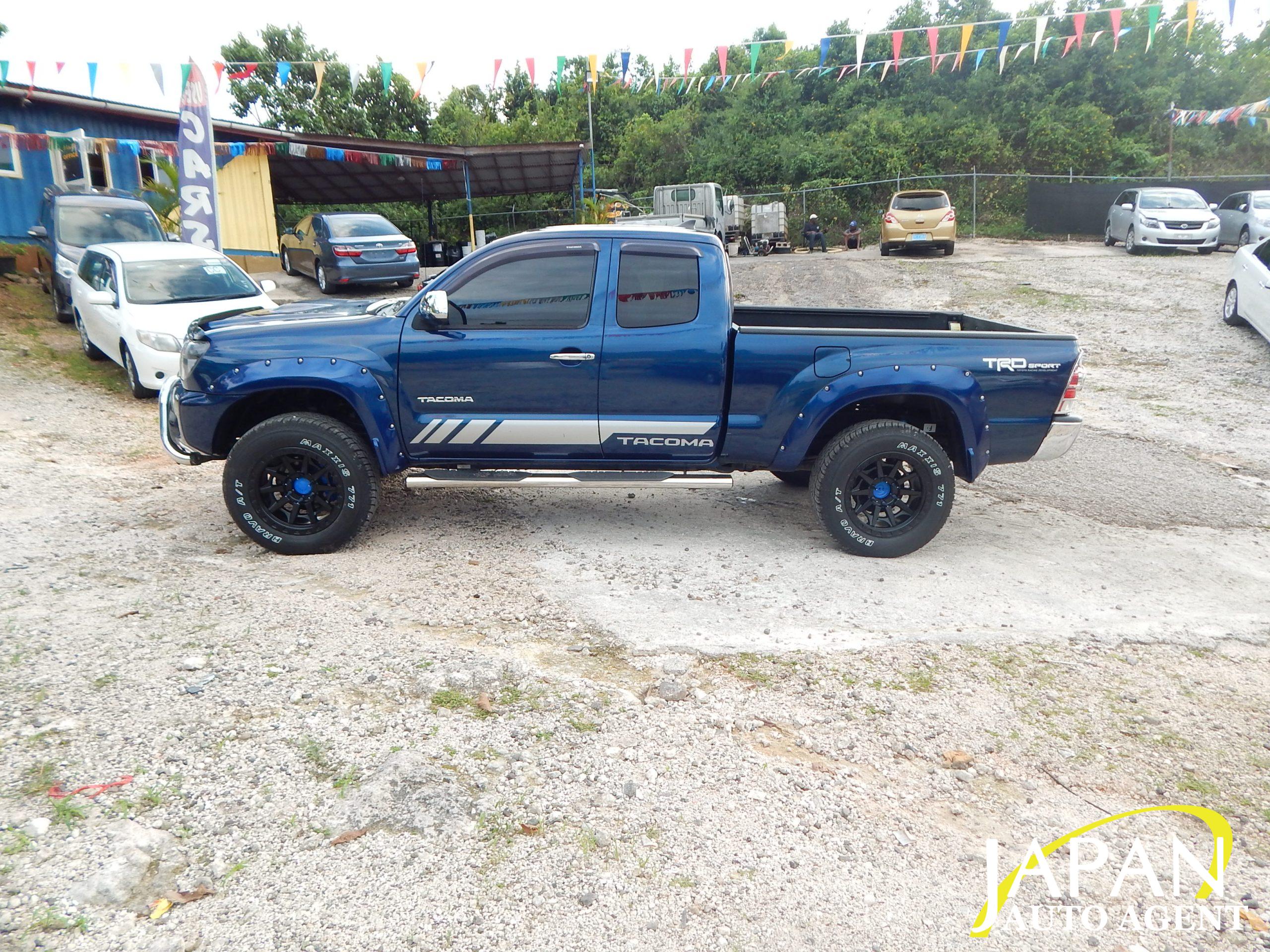 2015 TOYOTA TACOMA SR5