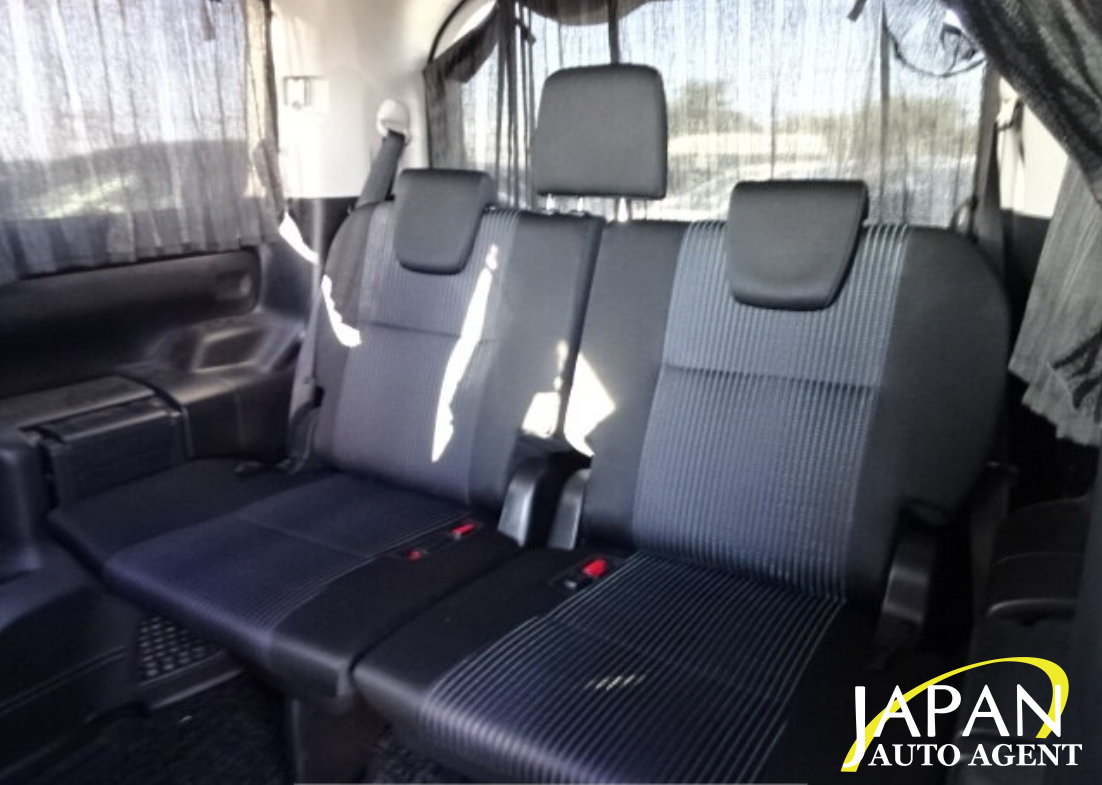 2015 TOYOTA VOXY