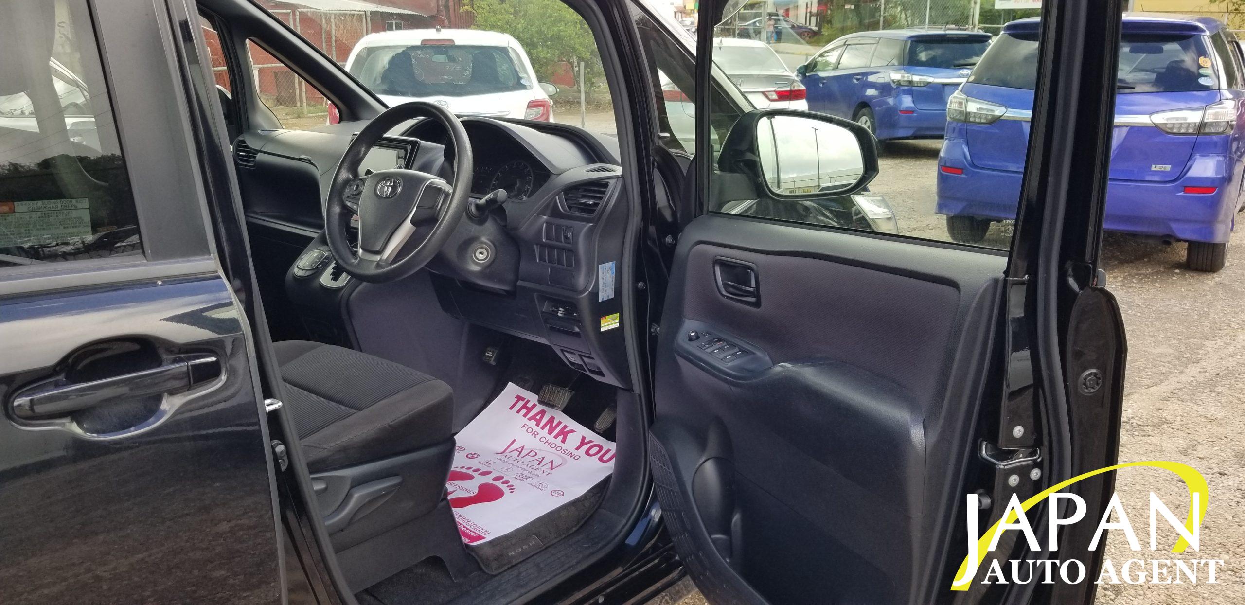 2014 TOYOTA NOAH