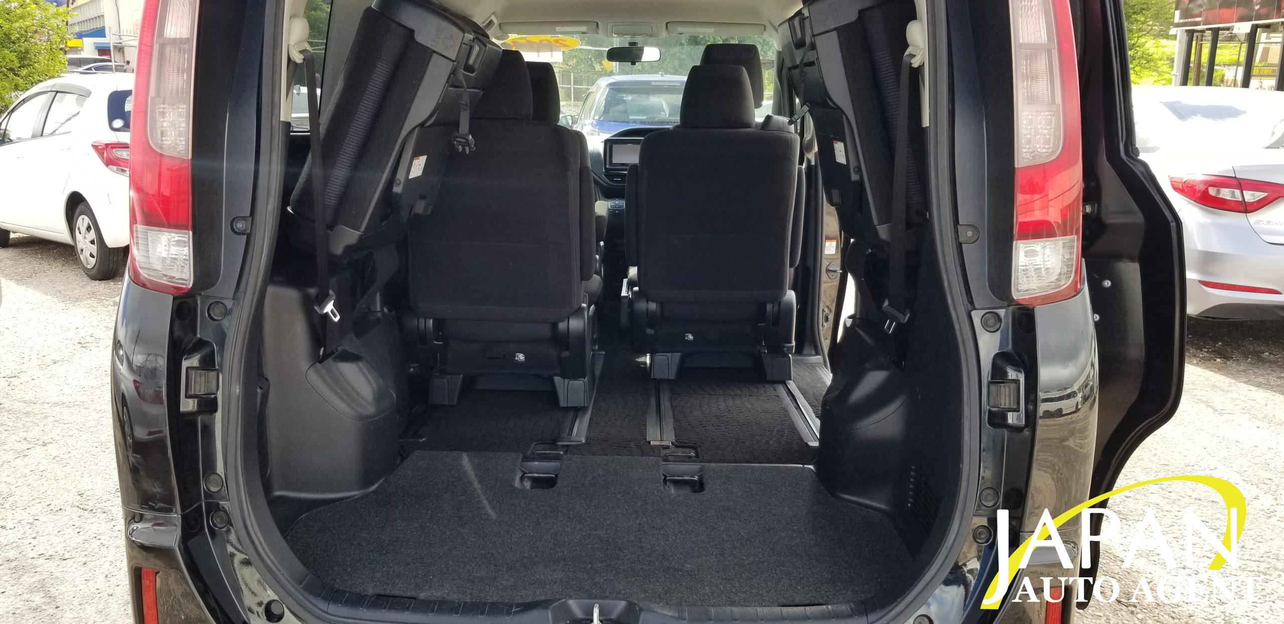 2014 TOYOTA NOAH