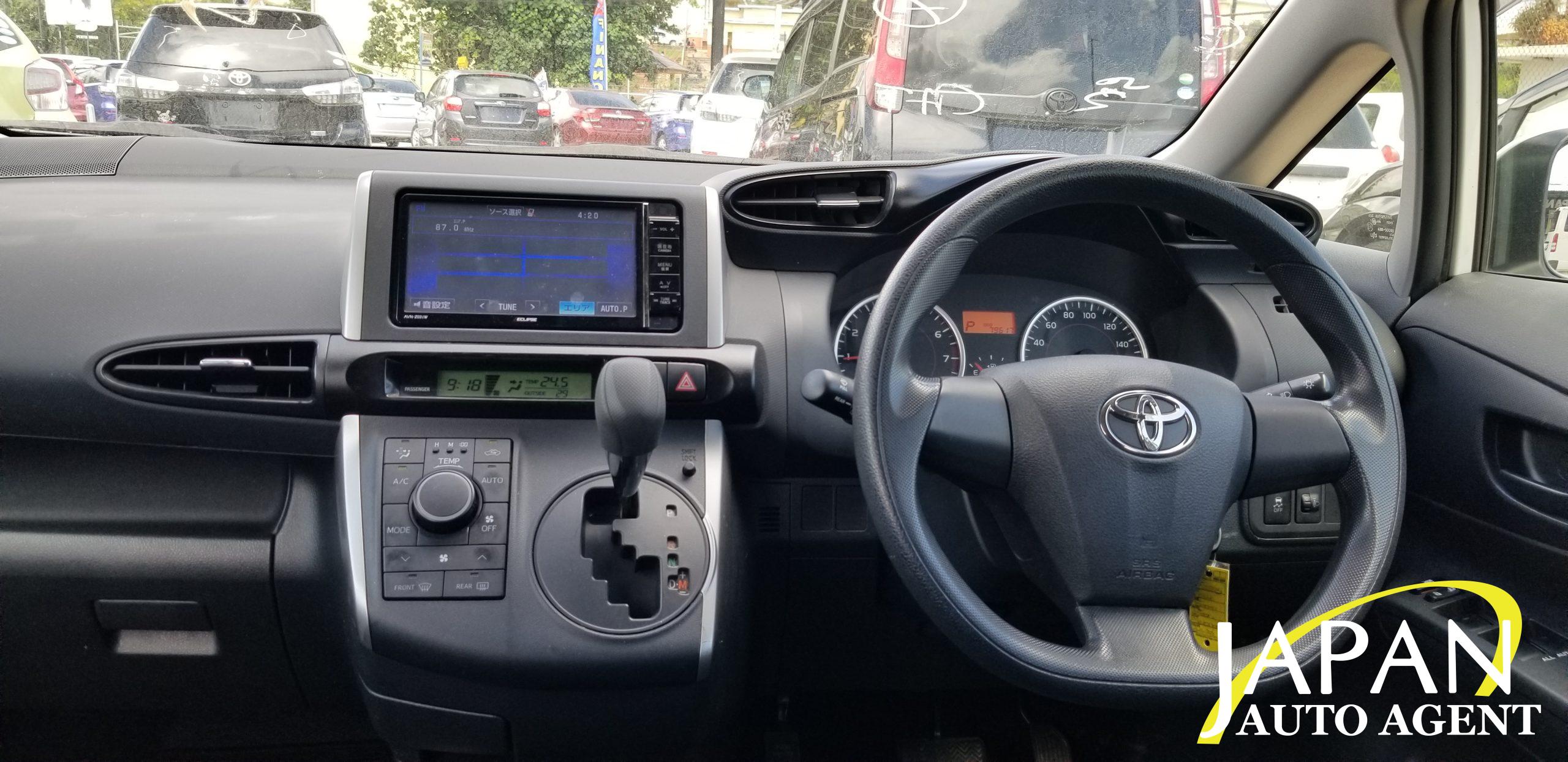 2014 TOYOTA WISH