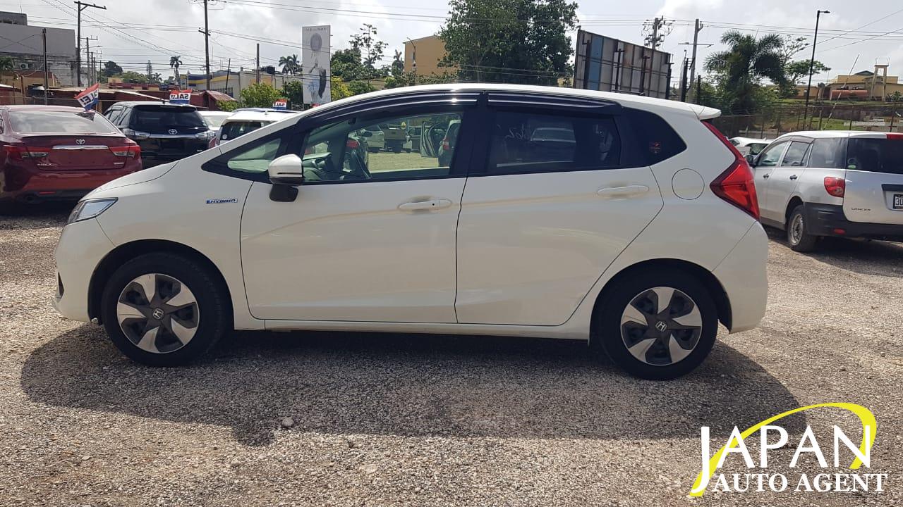 2017 HONDA FIT HYBRID F