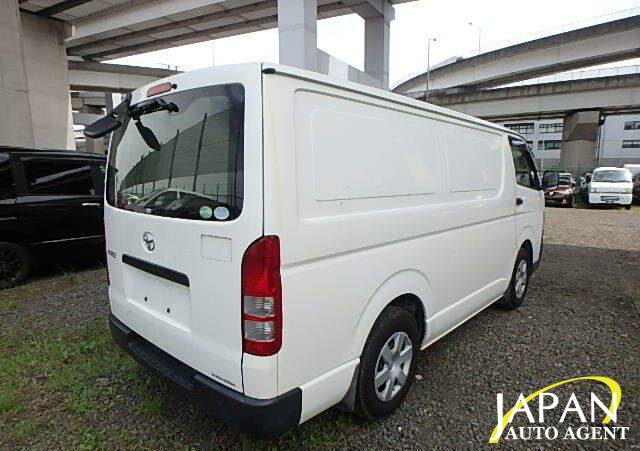 2013 TOYOTA HIACE VAN LONG DX