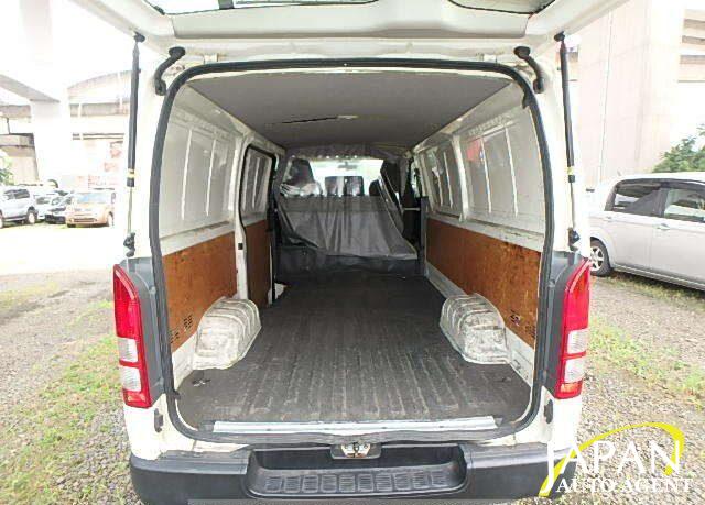 2013 TOYOTA HIACE VAN LONG DX