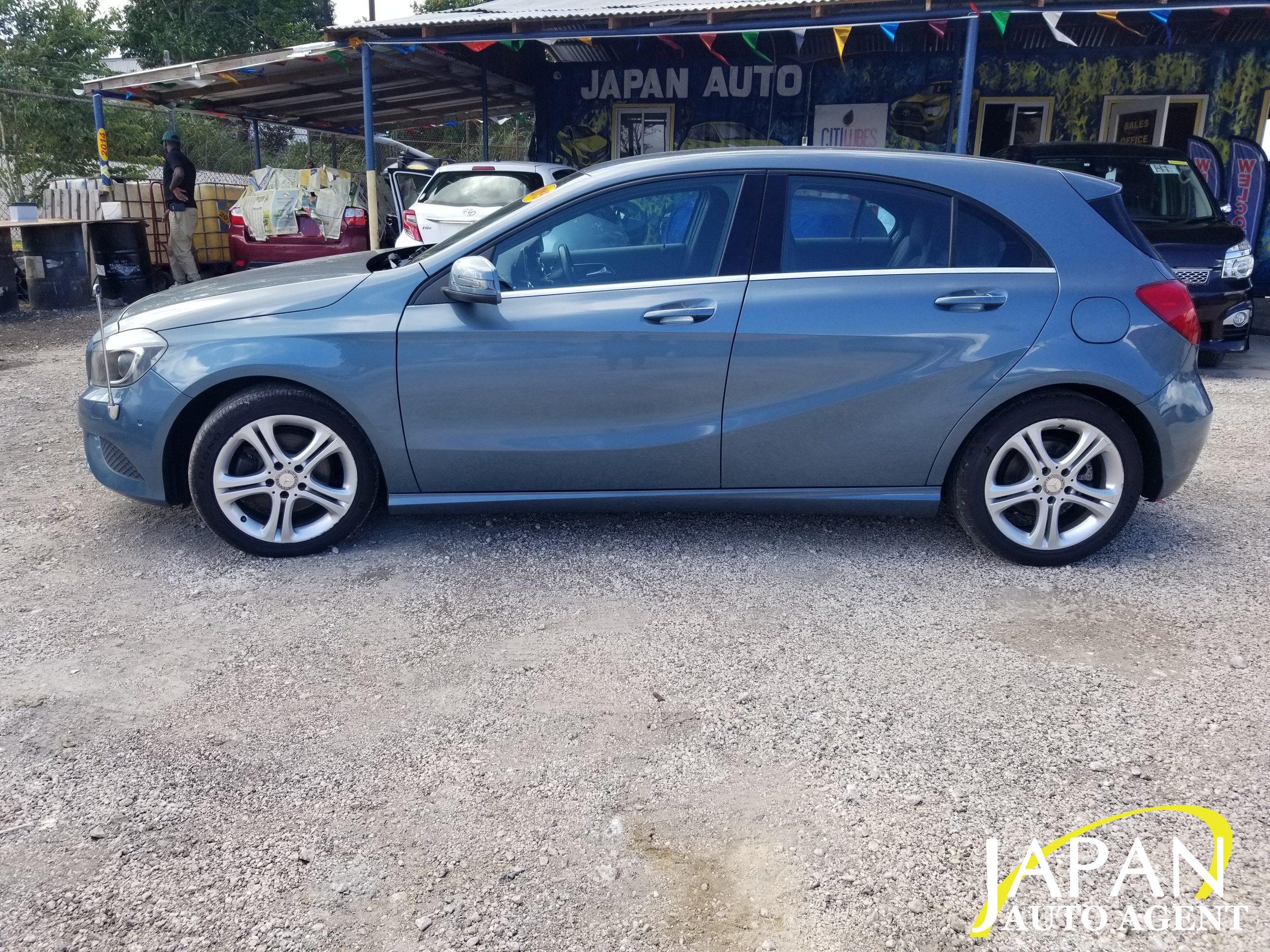 2015 MERCEDES-BENZ A-CLASS A180