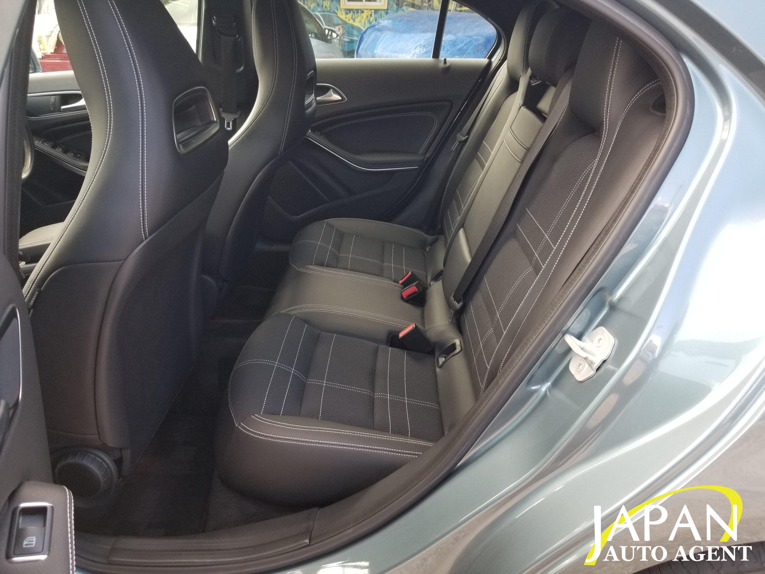 2015 MERCEDES-BENZ A-CLASS A180