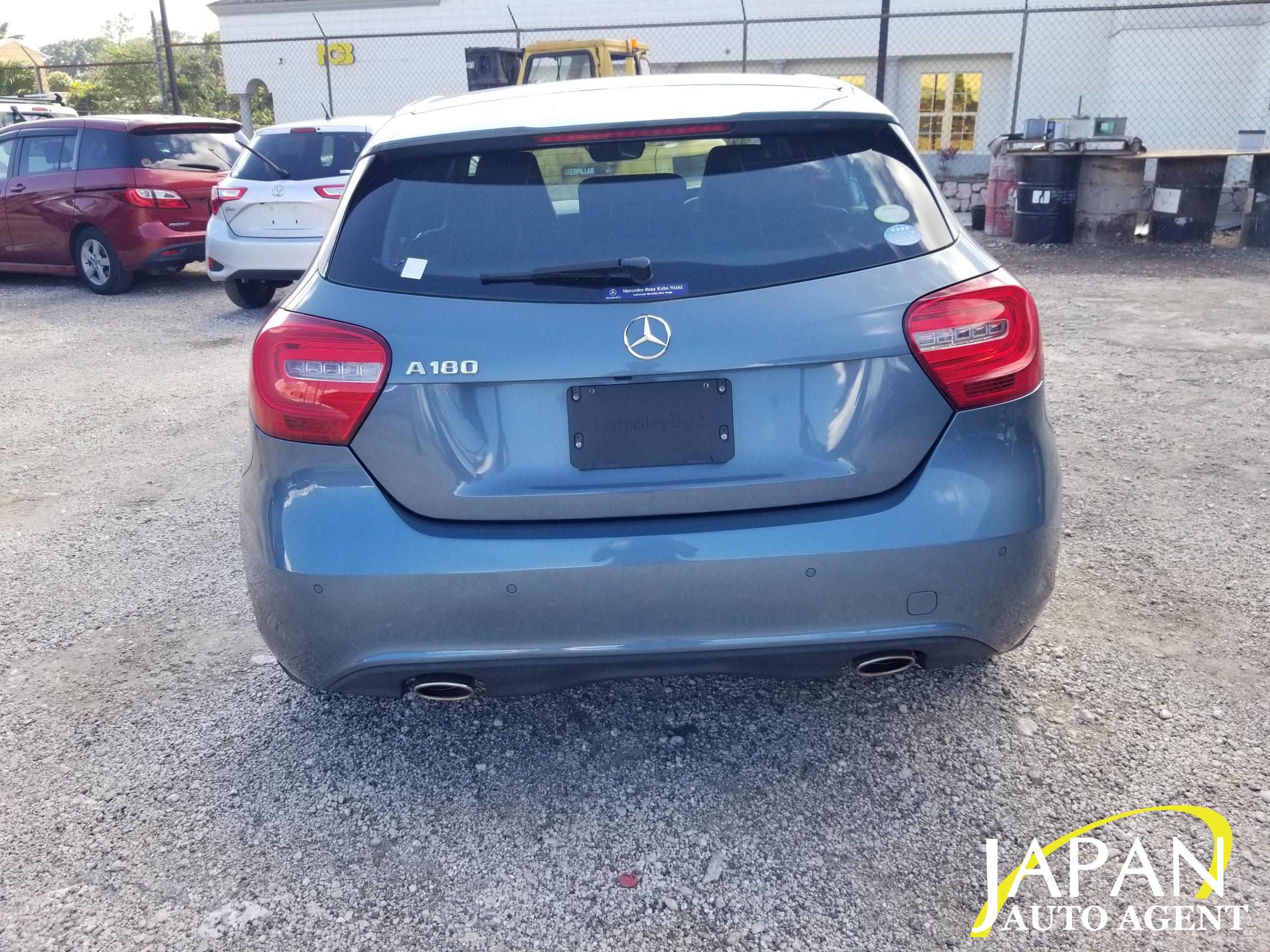 2015 MERCEDES-BENZ A-CLASS A180