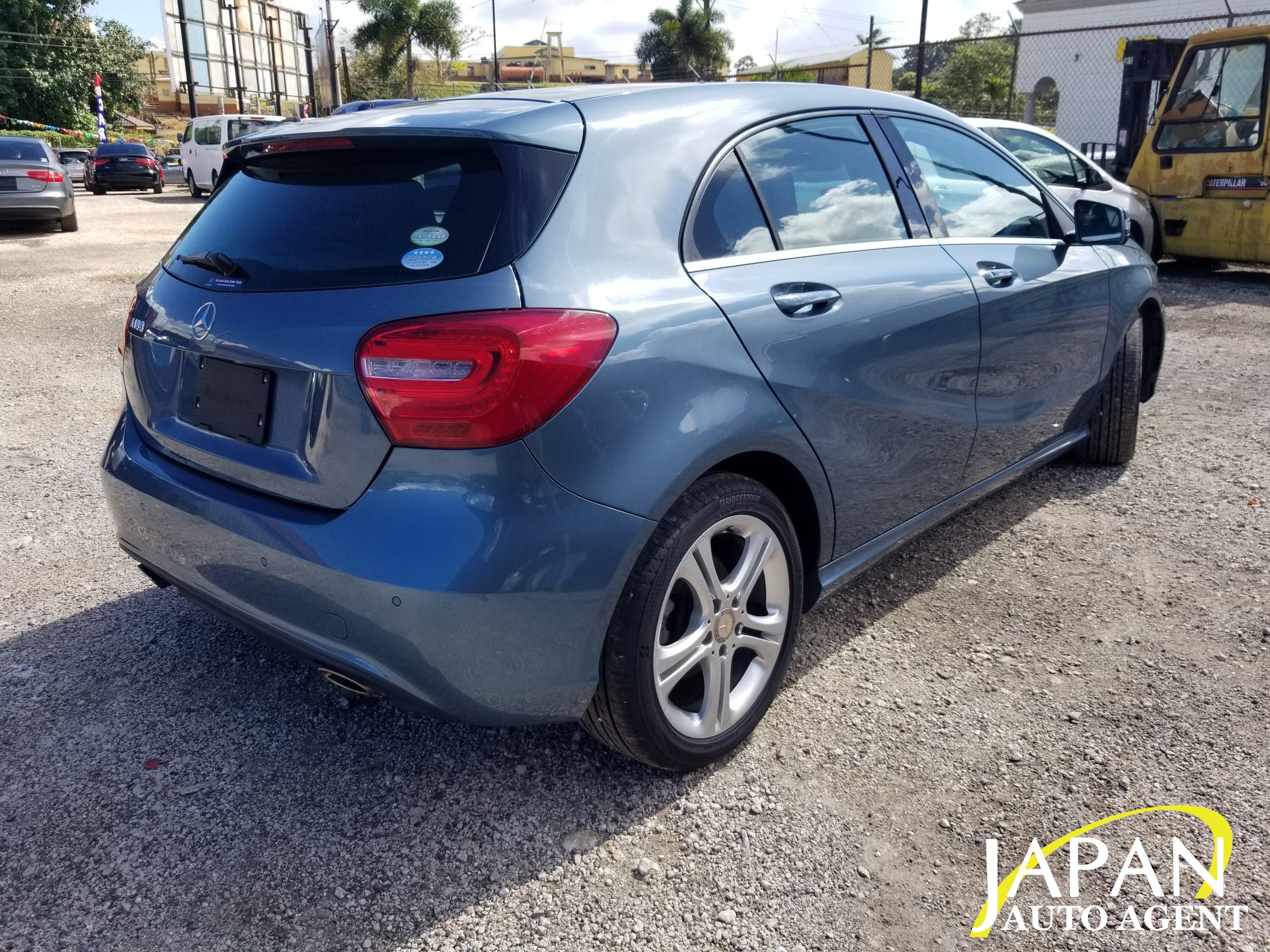 2015 MERCEDES-BENZ A-CLASS A180