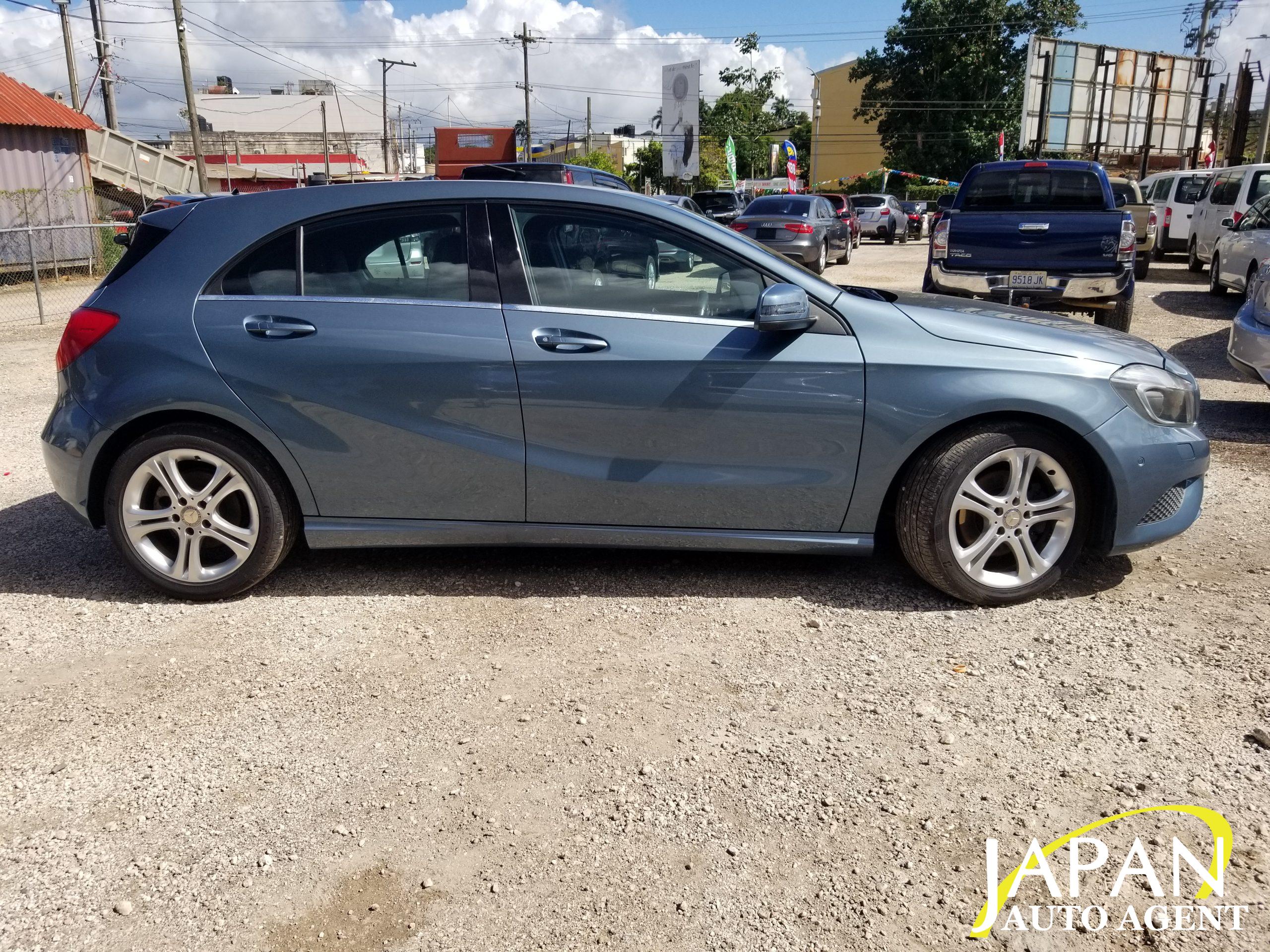 2015 MERCEDES-BENZ A-CLASS A180