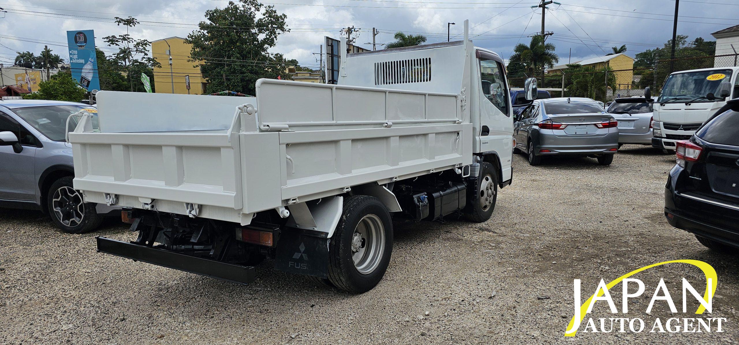 2011 MITSUBISHI CANTER