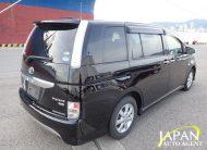 2015 TOYOTA ISIS PLATANA V