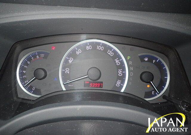 2015 TOYOTA ISIS PLATANA V