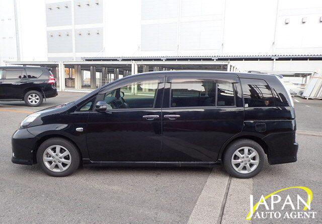 2015 TOYOTA ISIS PLATANA V