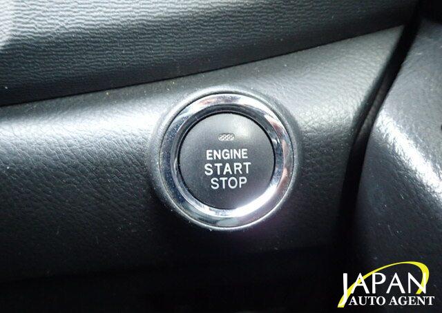 2015 TOYOTA ISIS PLATANA V