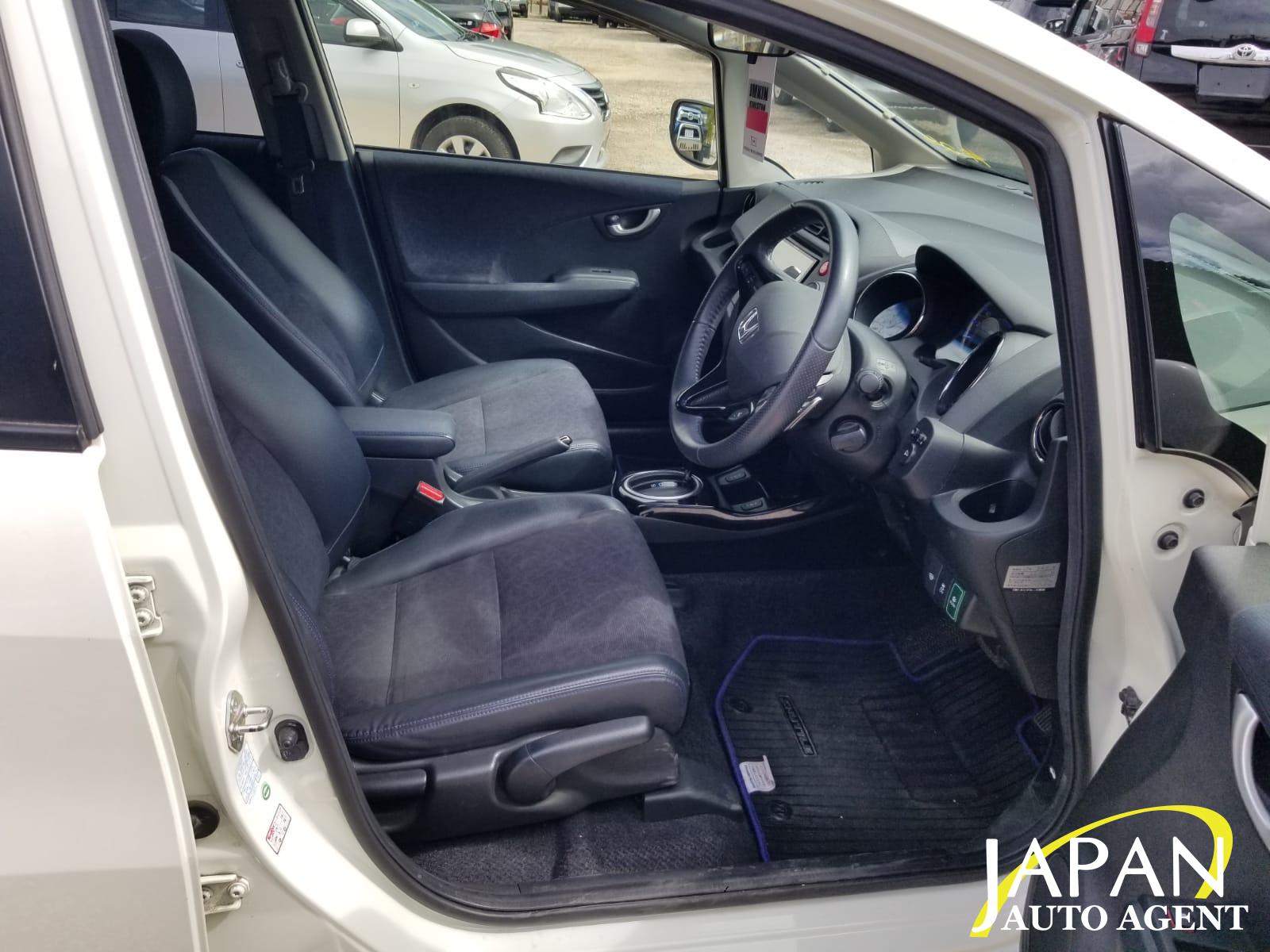 2015 HONDA FIT SHUTTLE HYBRID LIMITED