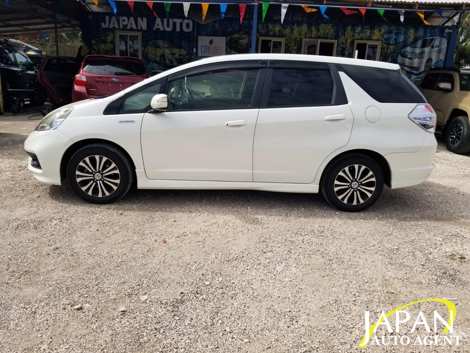 2015 HONDA FIT SHUTTLE HYBRID LIMITED