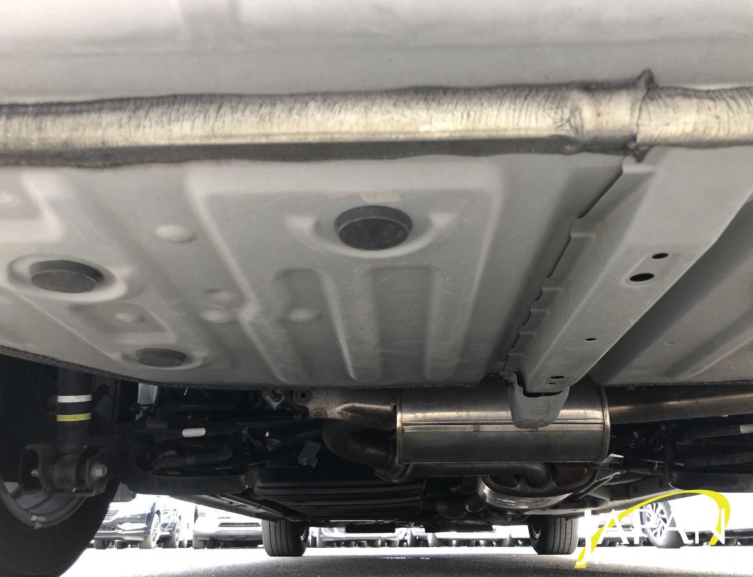 2017 TOYOTA ESQUIRE G