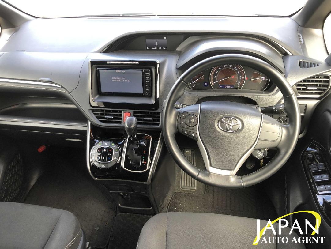 2017 TOYOTA ESQUIRE G