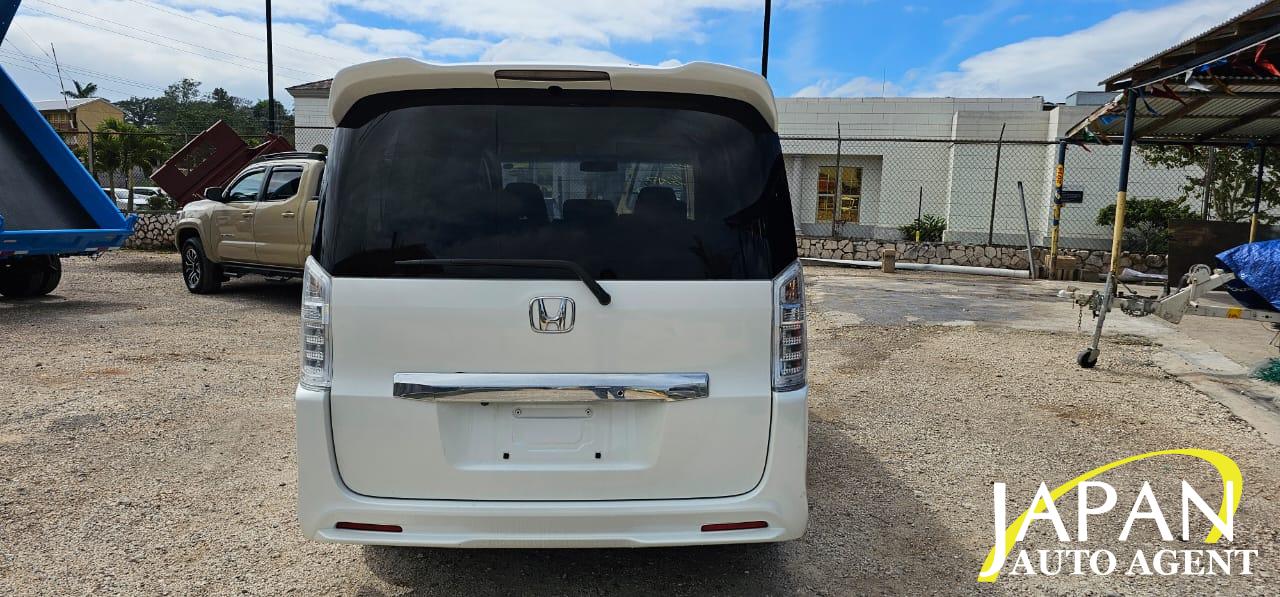 2014 HONDA STEPWAGON SPADA