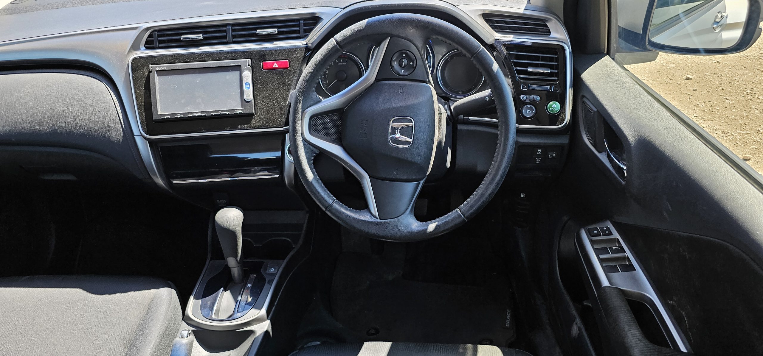2015 HONDA GRACE LX