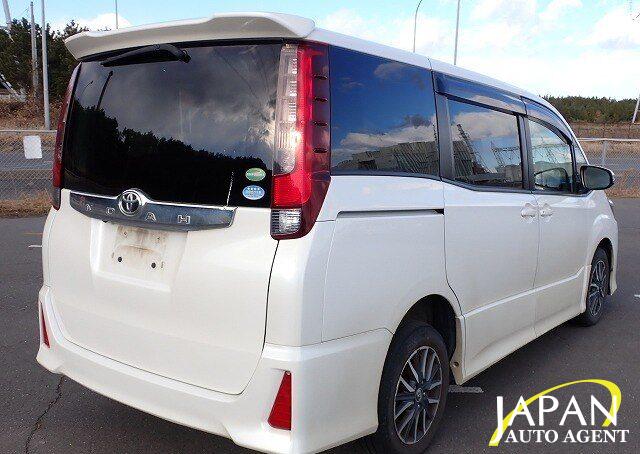 2015 TOYOTA NOAH SI