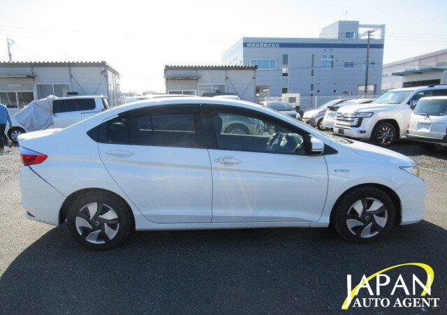 2016 HONDA GRACE HYBRID