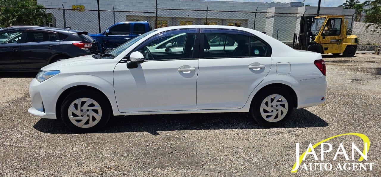 2018 TOYOTA COROLLA AXIO