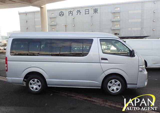 2020 TOYOTA HIACE COMMUTER