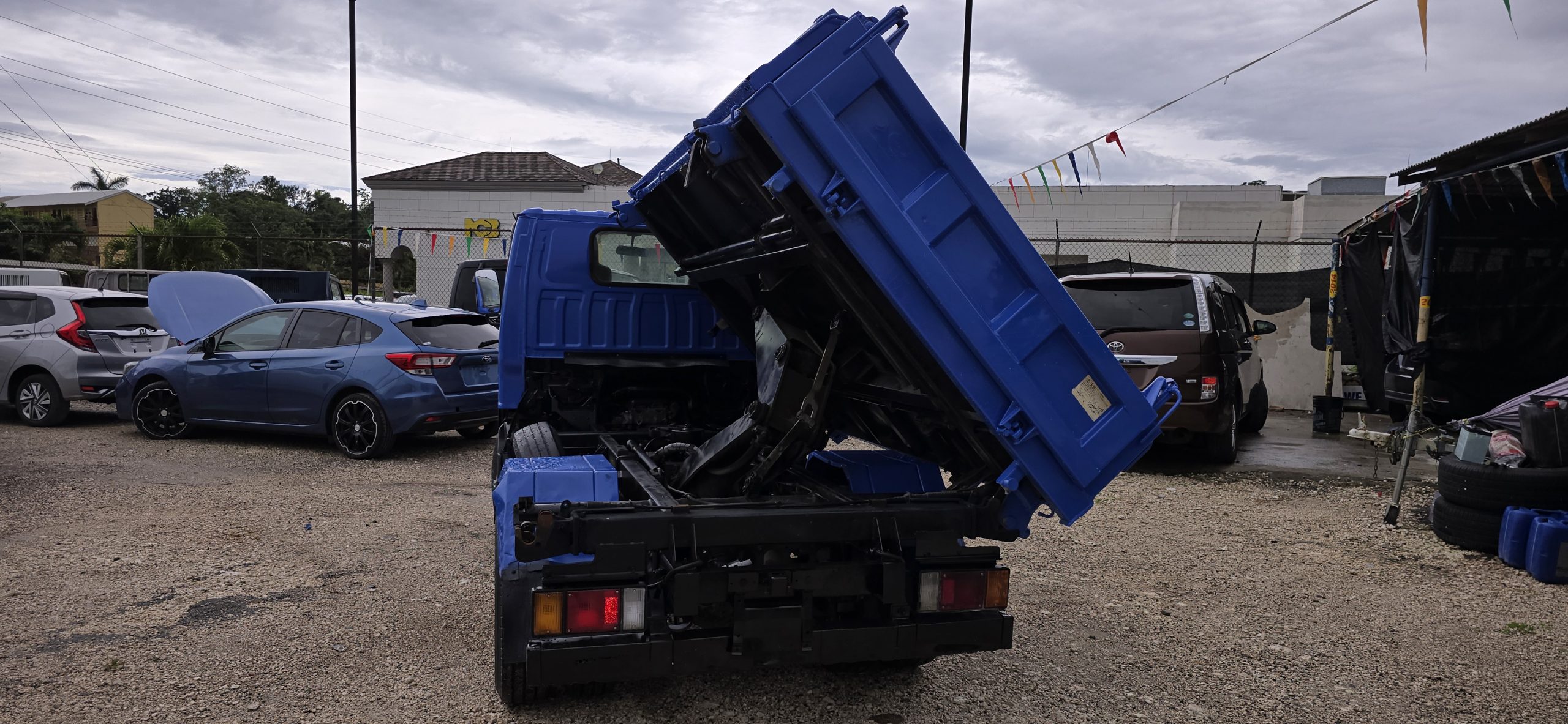 2008 Isuzu Elf Dump Truck