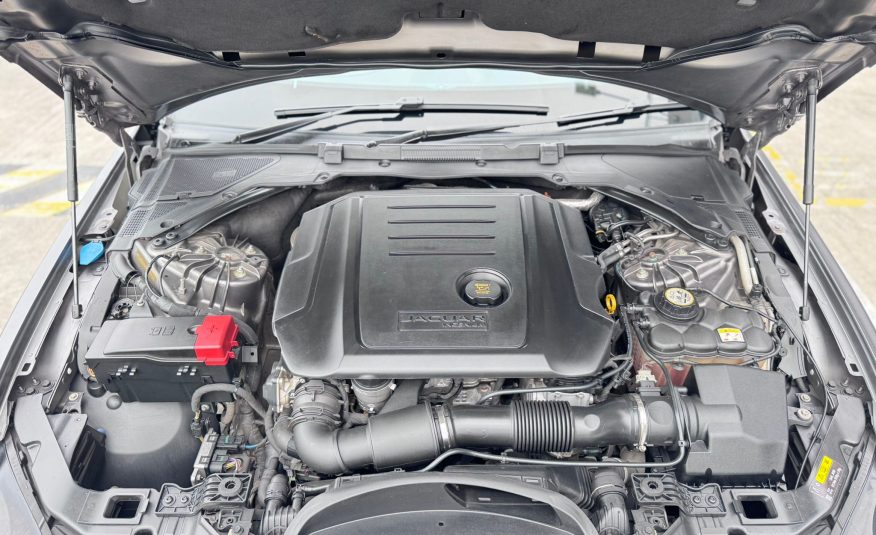 2016 Jaguar XE