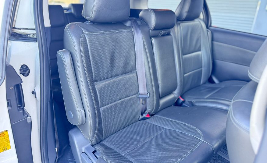 2015 Toyota Estima G