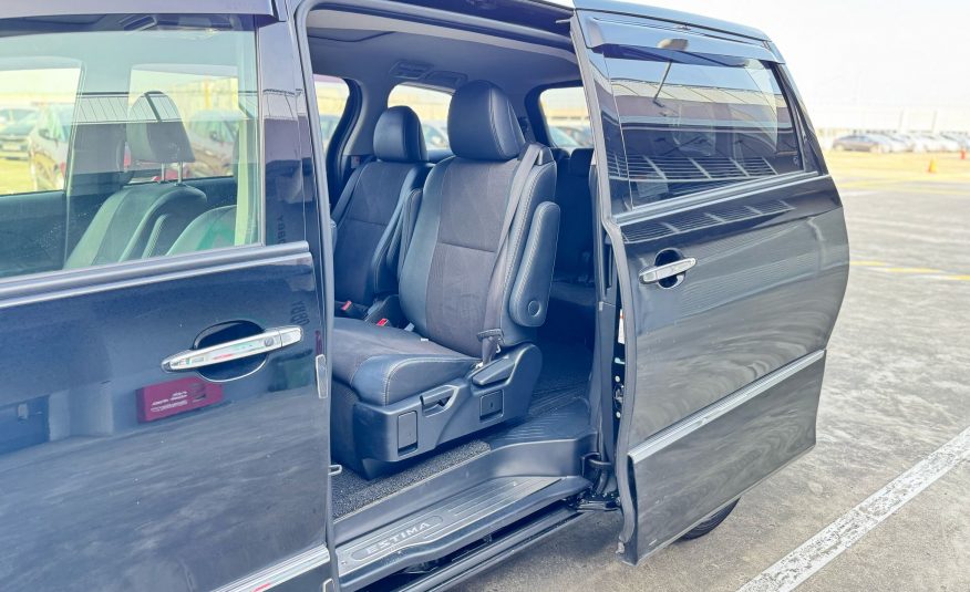 2015 Toyota Estima G
