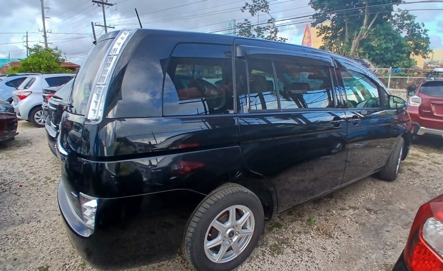 2016 Toyota Isis