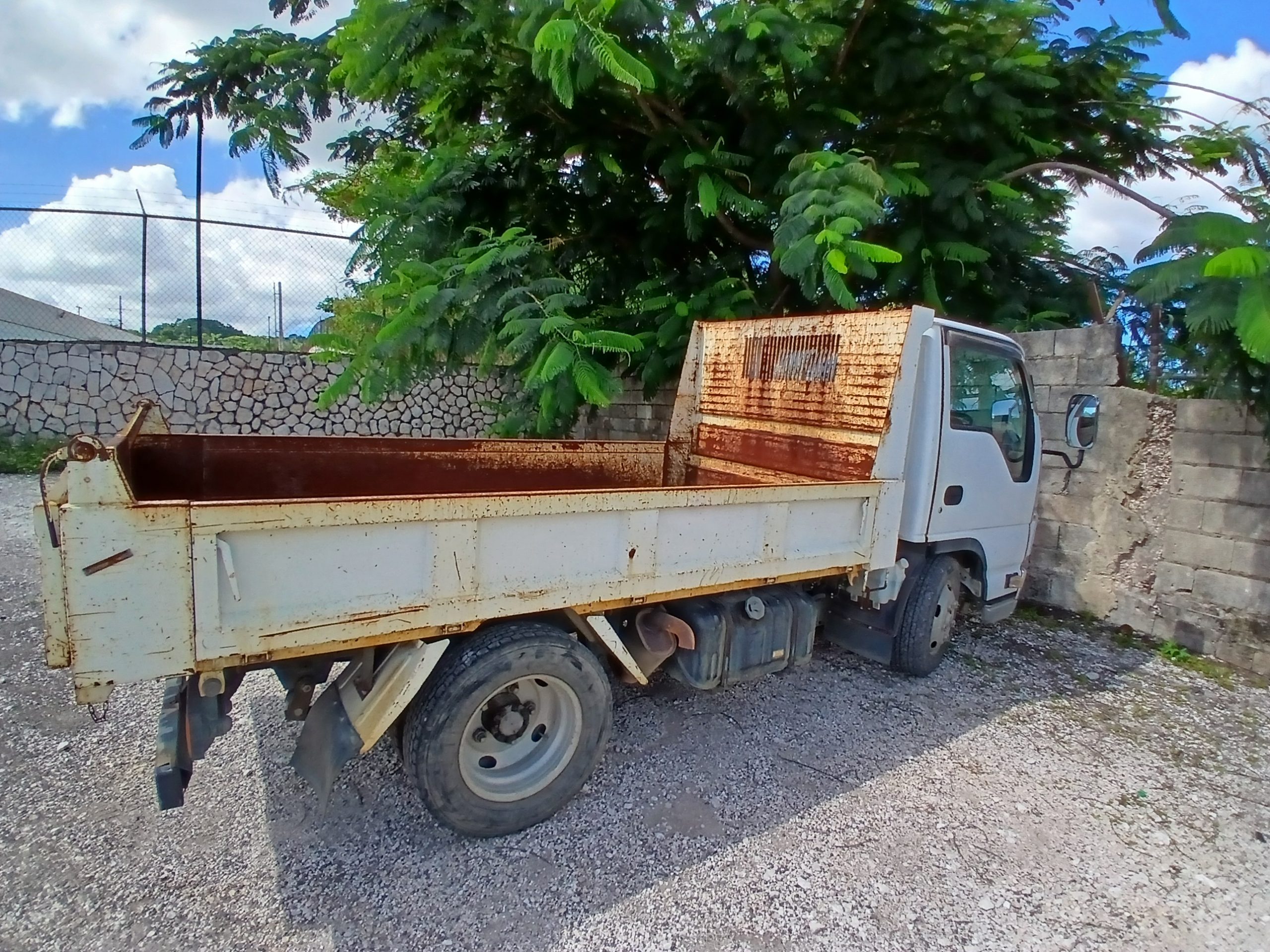 2010 Mazda Titan Rebadged Truck