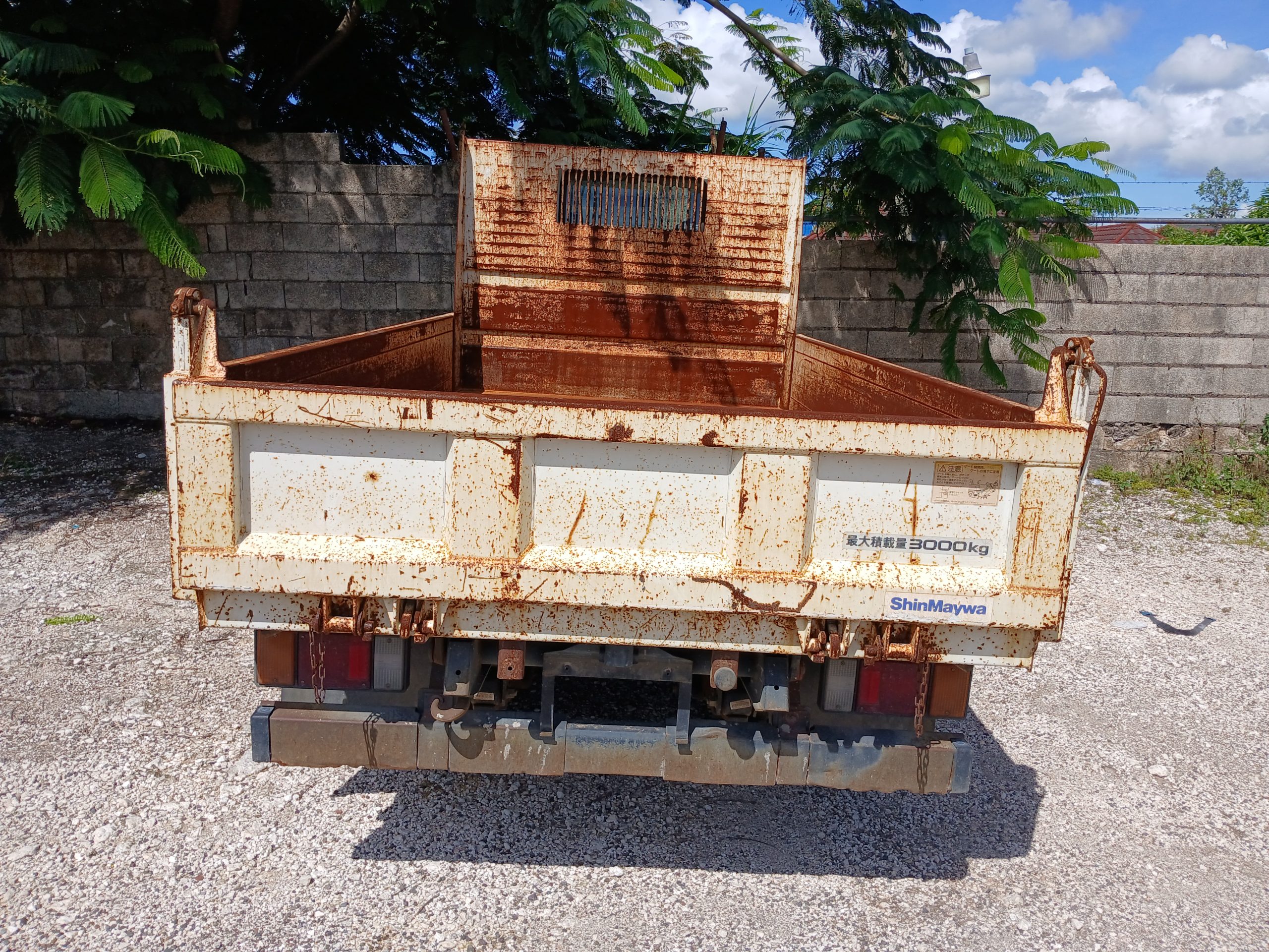 2010 Mazda Titan Rebadged Truck