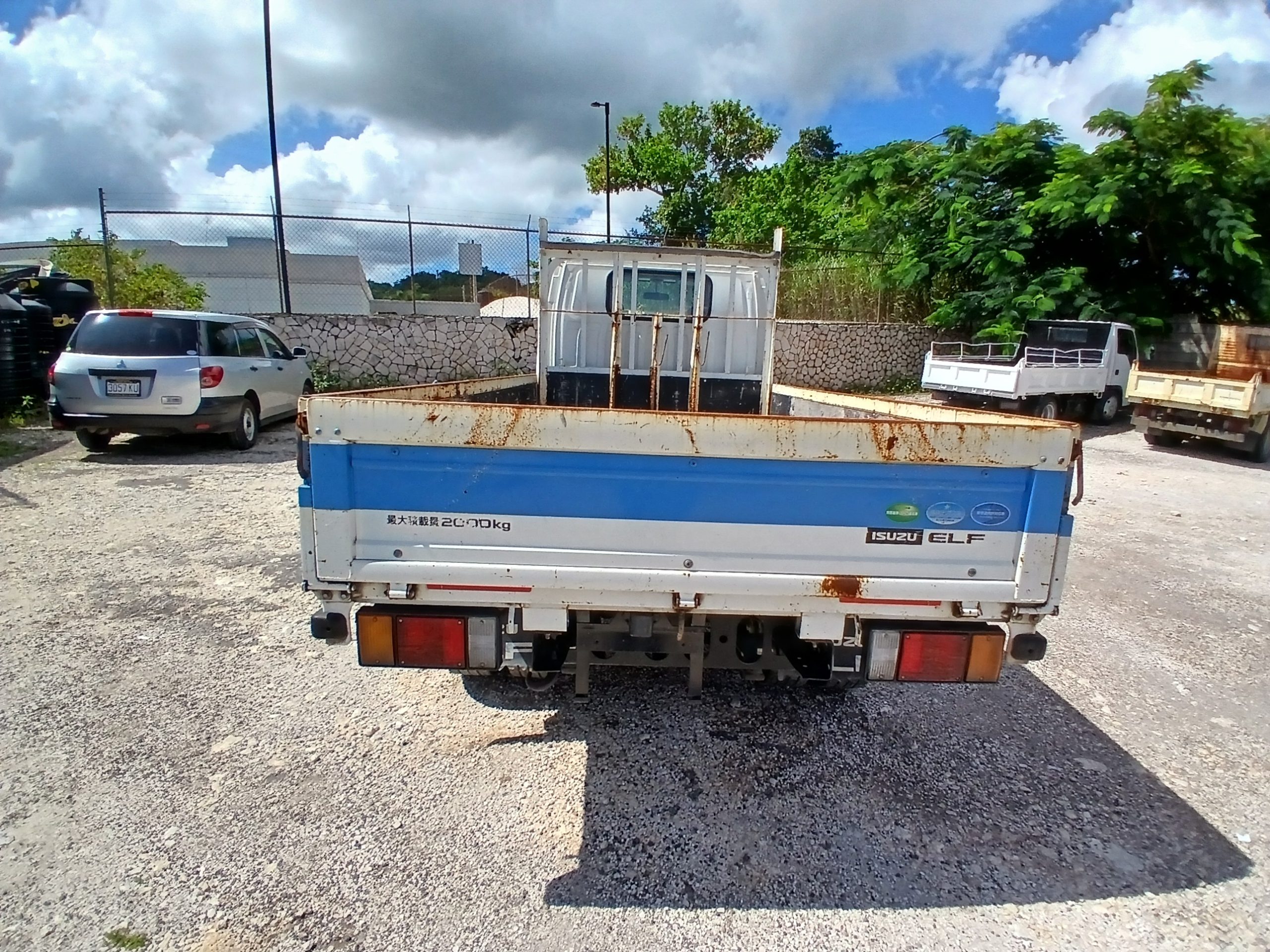 2015 Isuzu Elf Dropside Truck