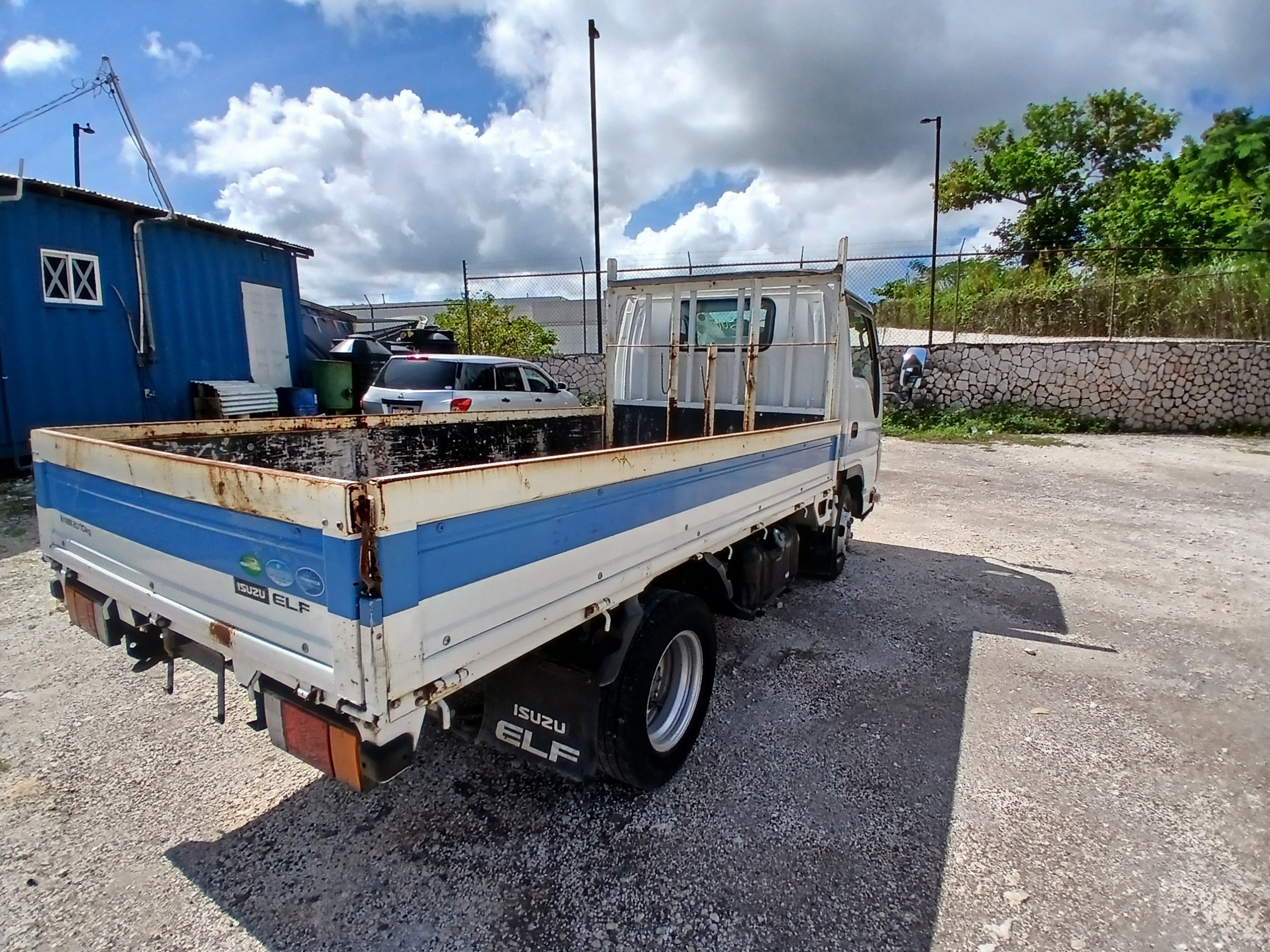 2015 Isuzu Elf Dropside Truck
