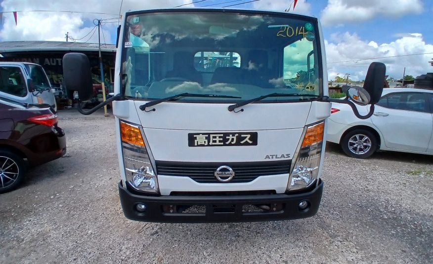 2014 Nissan Atlas Truck