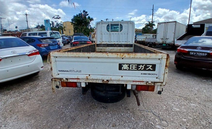 2014 Nissan Atlas Truck