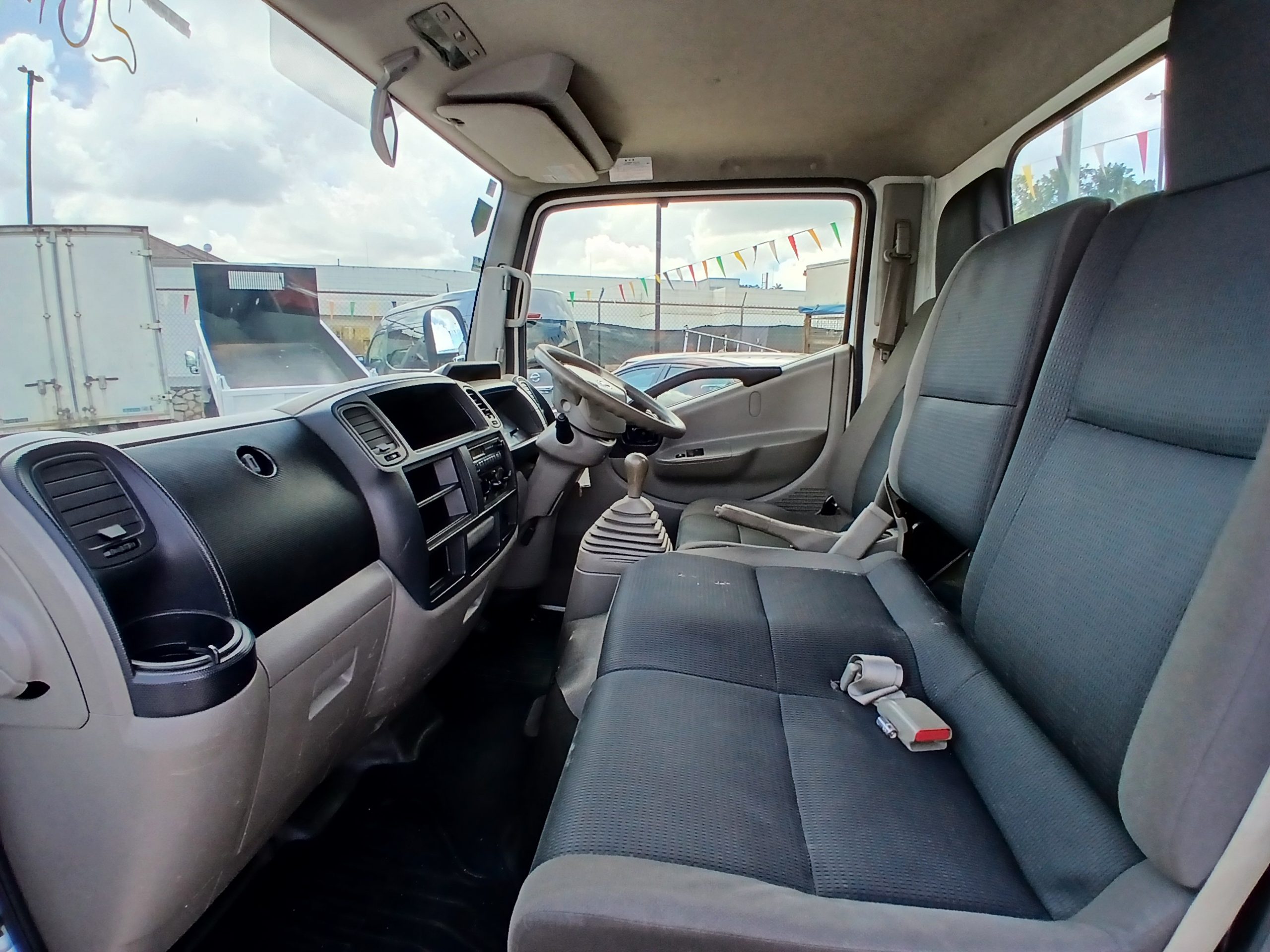 2014 Nissan Atlas Truck