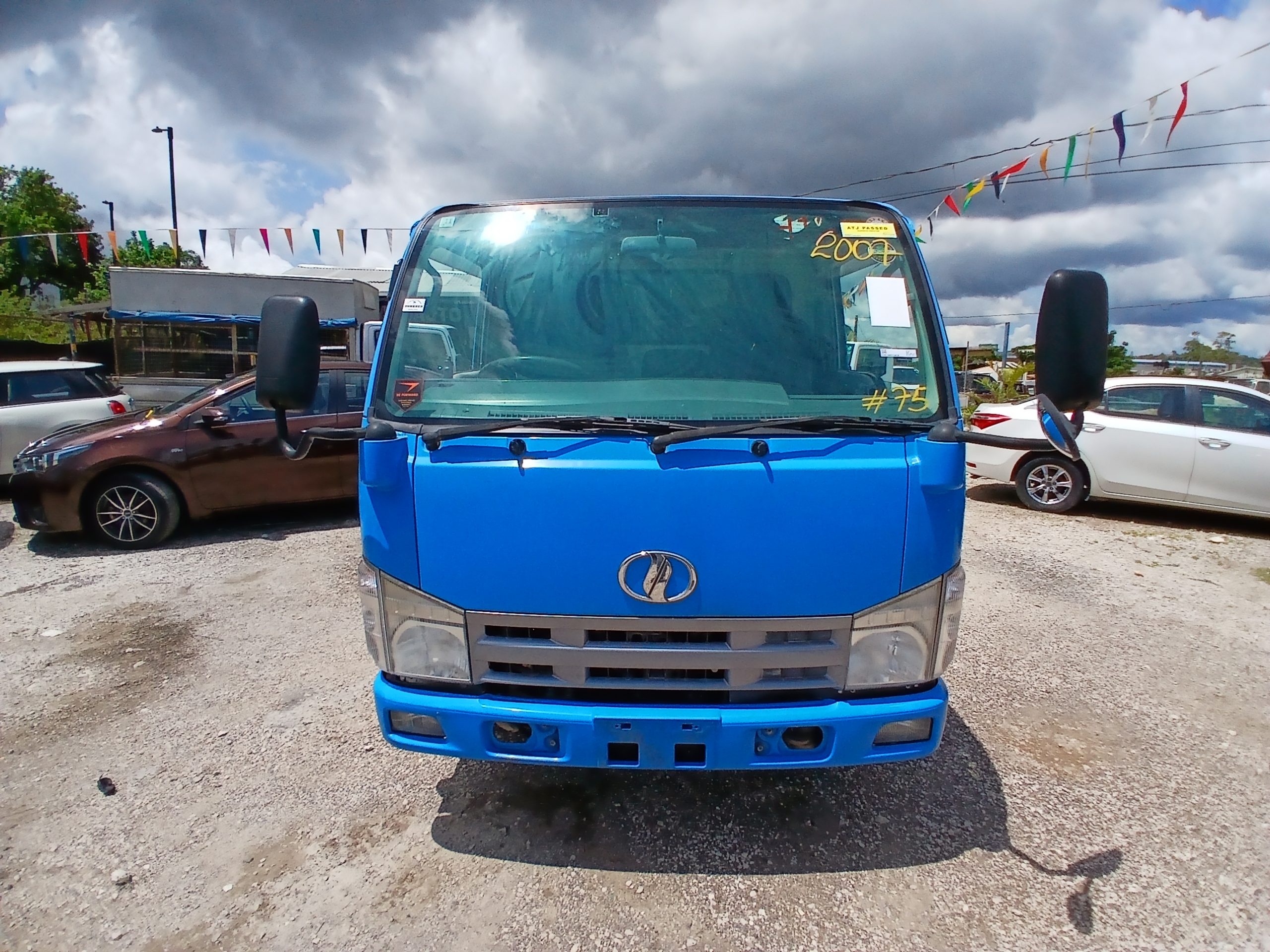 2009 Nissan Condor Rebadged Truck