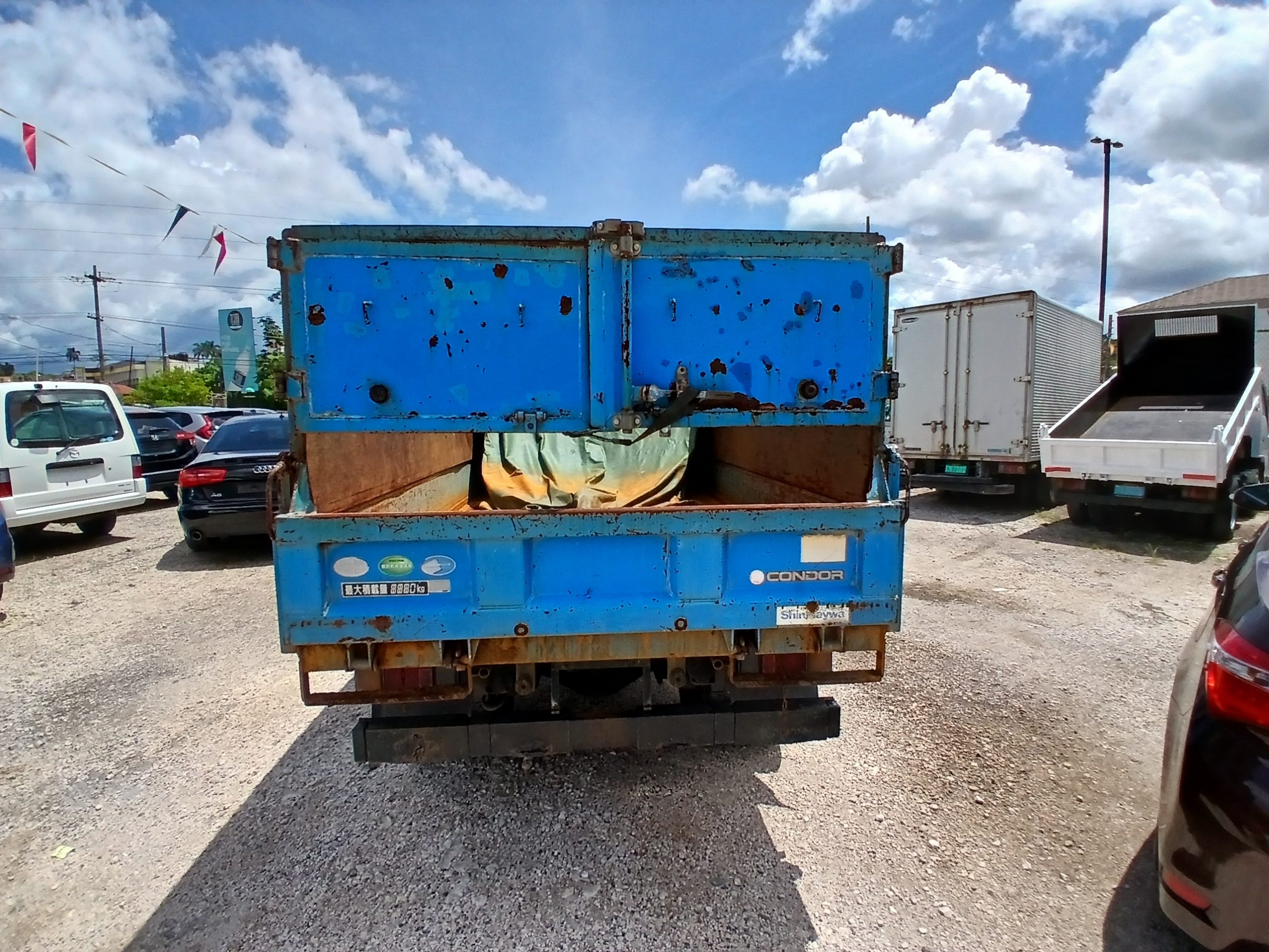2009 Nissan Condor Rebadged Truck