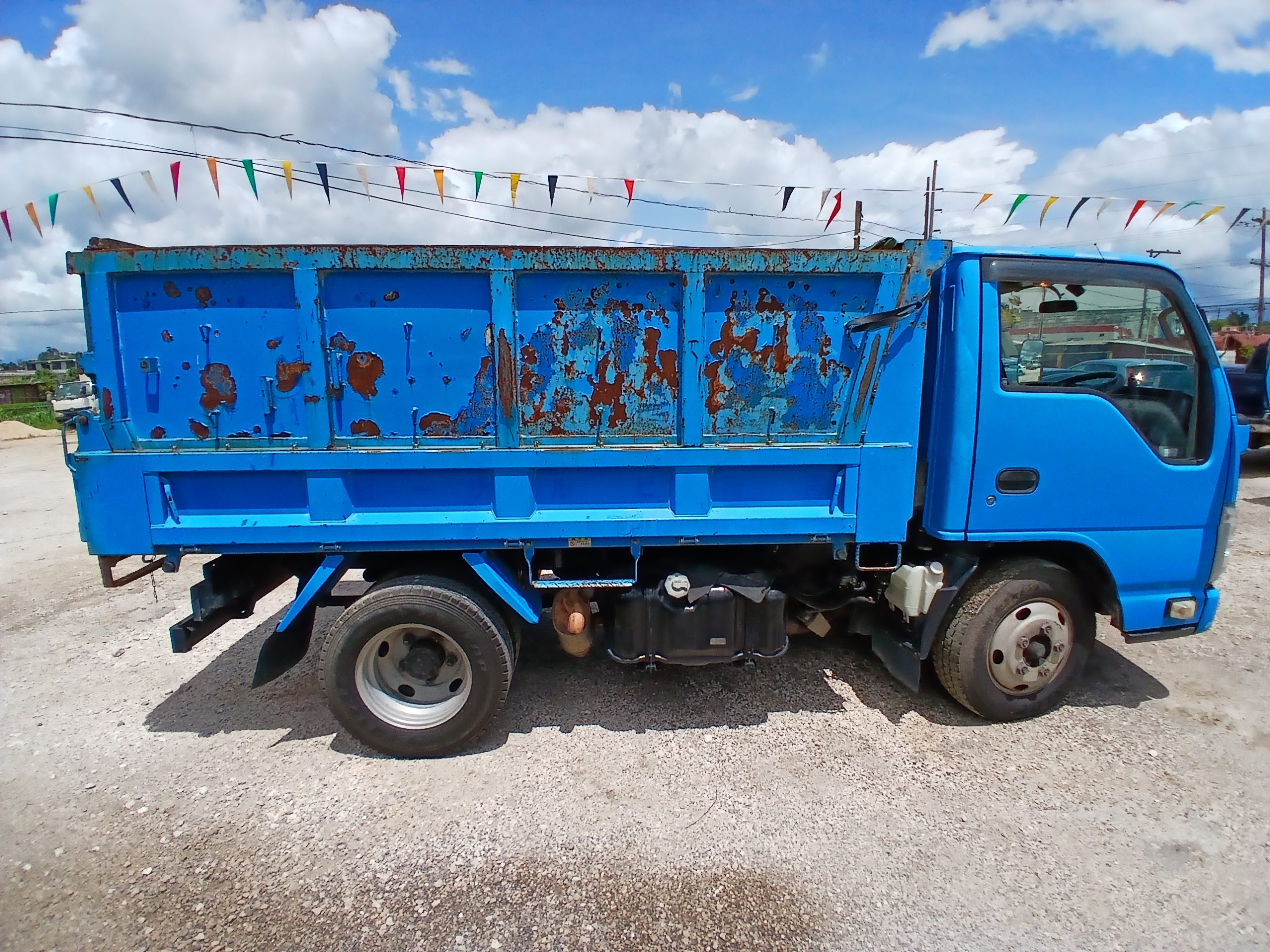 2009 Nissan Condor Rebadged Truck