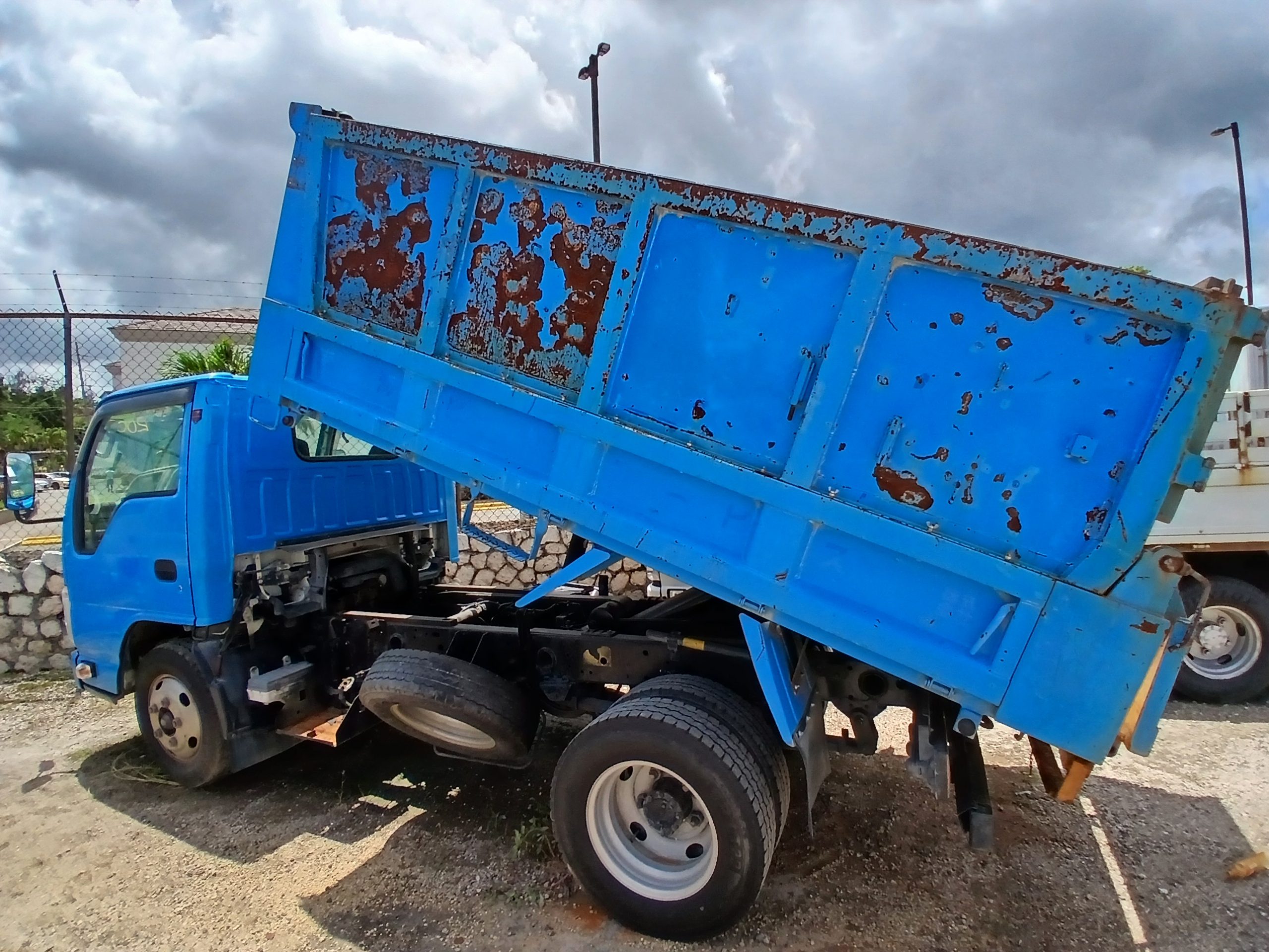2009 Nissan Condor Rebadged Truck