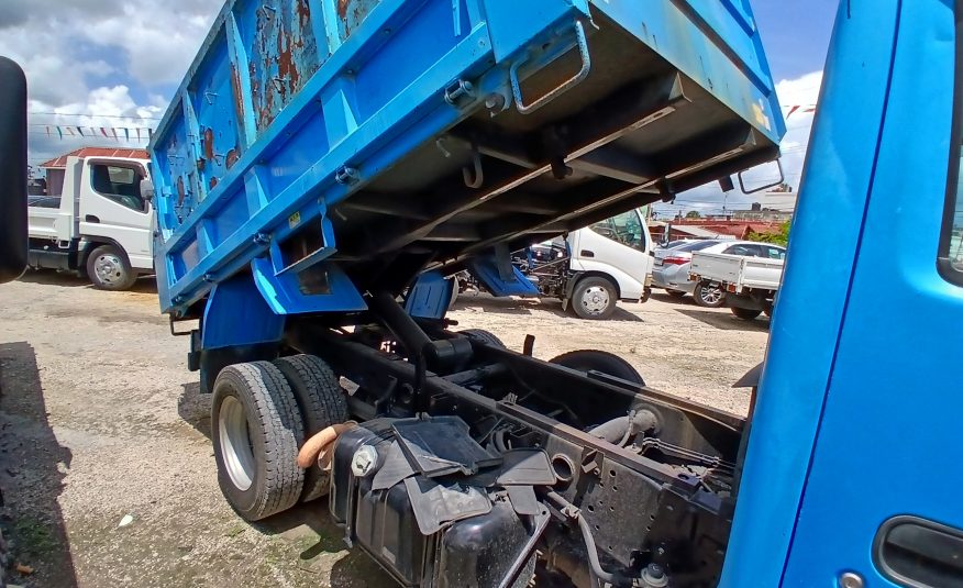 2009 Nissan Condor Rebadged Truck