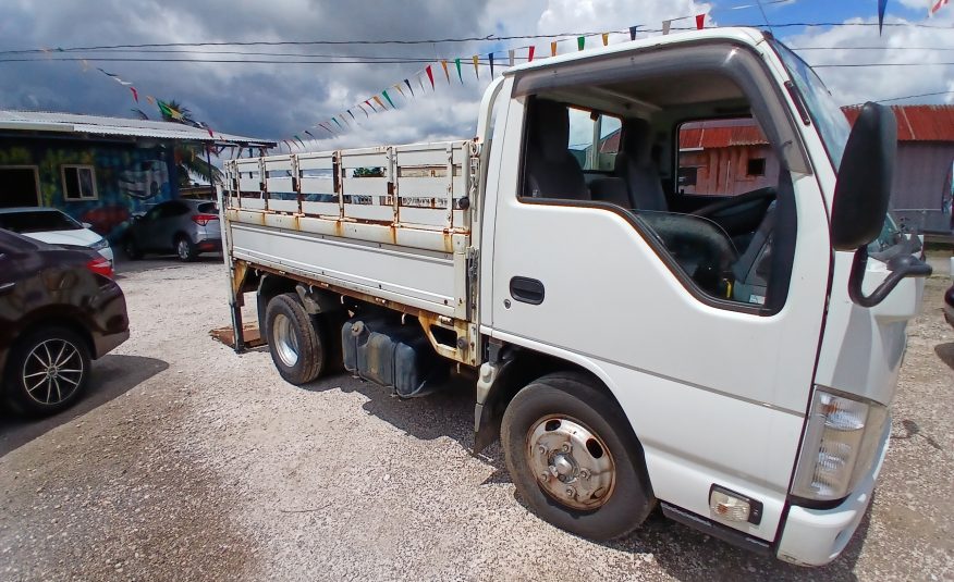 2016 Isuzu Elf Liftgate Truck