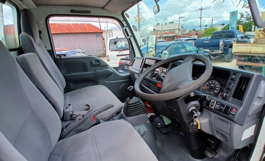 2016 Isuzu Elf Liftgate Truck