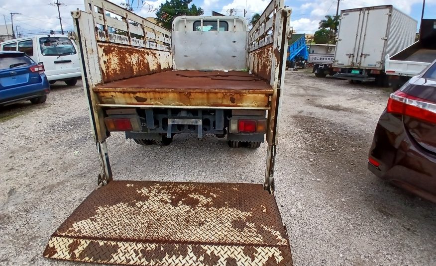 2016 Isuzu Elf Liftgate Truck