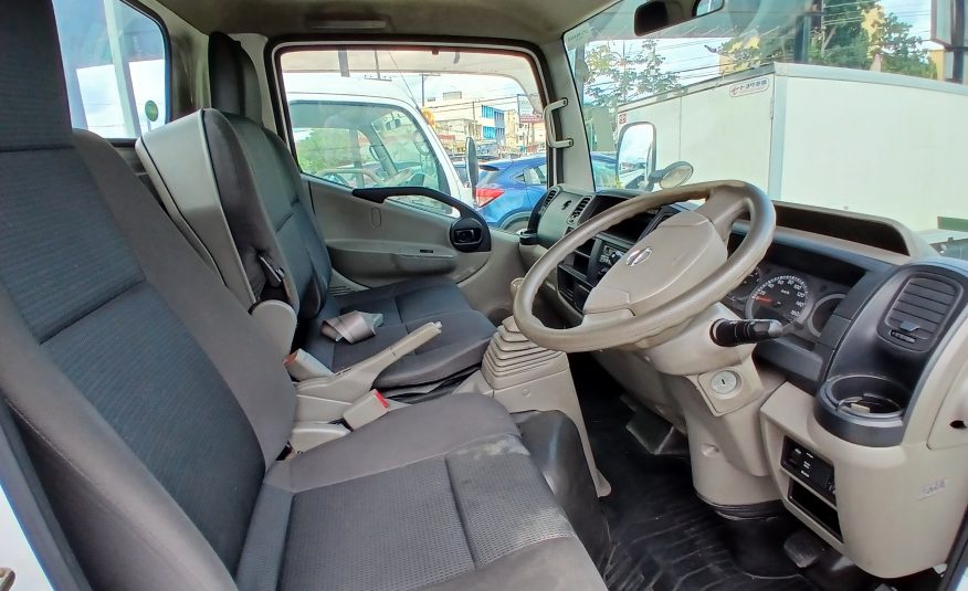 2014 Nissan Atlas Truck
