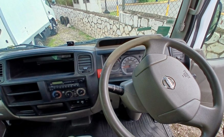 2014 Nissan Atlas Truck